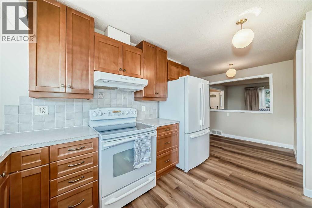 255 Parkwood Close Se, Calgary, Alberta  T2J 3V8 - Photo 11 - A2267783