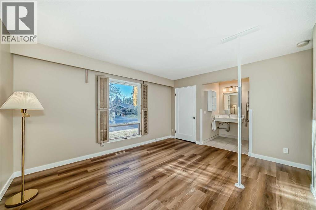 255 Parkwood Close Se, Calgary, Alberta  T2J 3V8 - Photo 15 - A2267783