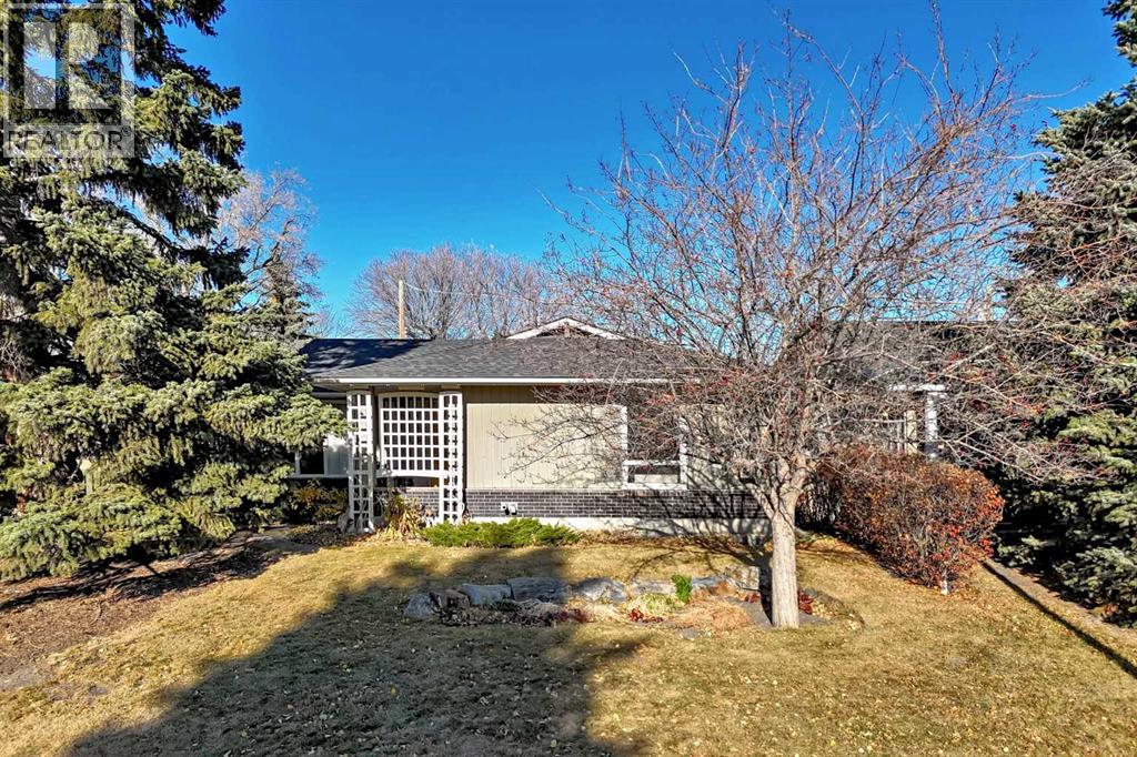 255 Parkwood Close Se, Calgary, Alberta  T2J 3V8 - Photo 3 - A2267783