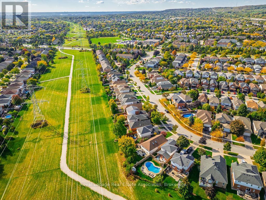 2913 Darien Road, Burlington, Ontario  L7M 4K2 - Photo 19 - W12494152