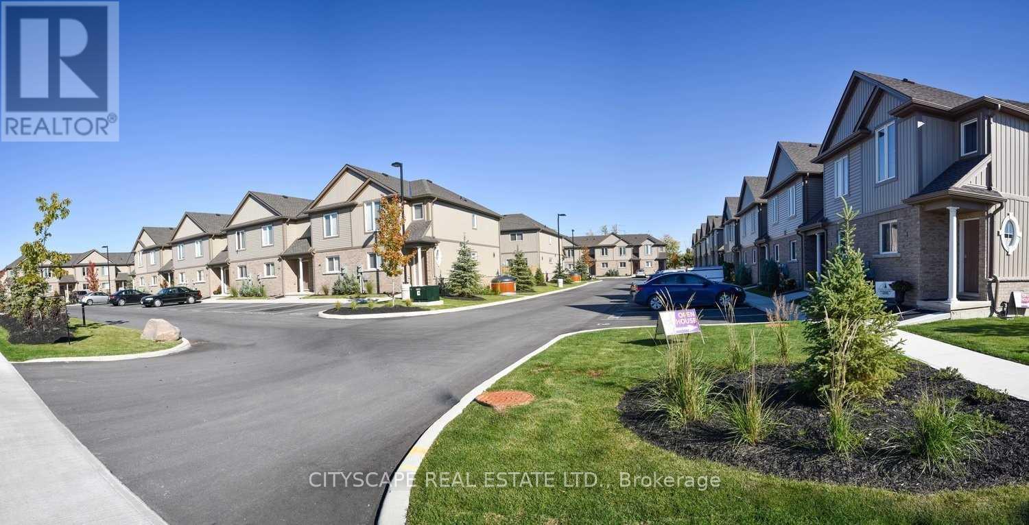 83 - 7768 Ascot Circle, Niagara Falls, Ontario  L2H 3P9 - Photo 2 - X12443851