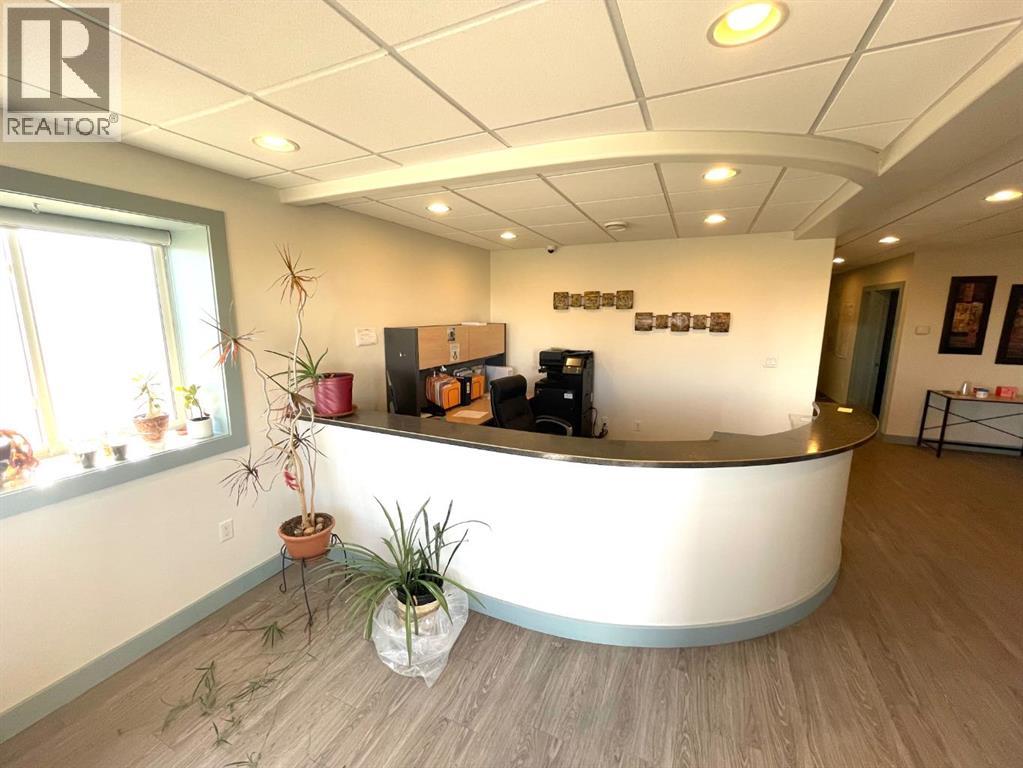 4314 41 Street, Camrose, Alberta  T4V 4E5 - Photo 9 - A2265806