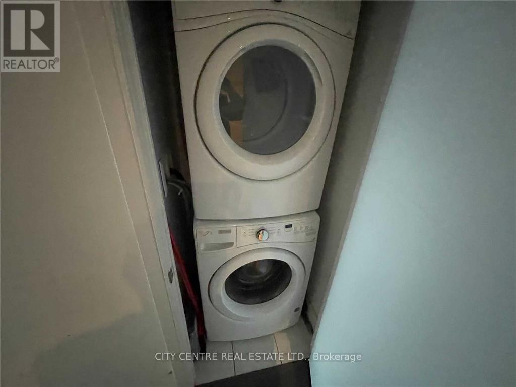 1703 - 525 Adelaide Street W, Toronto, Ontario  M5V 1T6 - Photo 33 - C12494316