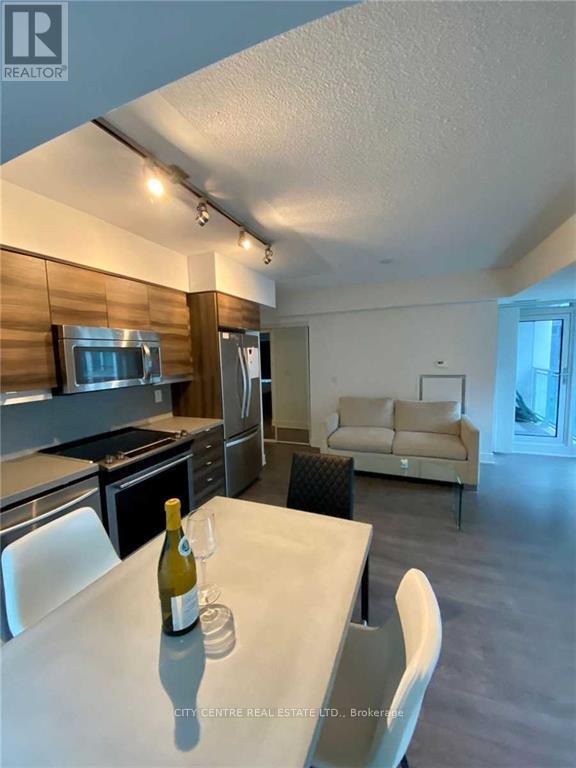 1703 - 525 Adelaide Street W, Toronto, Ontario  M5V 1T6 - Photo 9 - C12494316