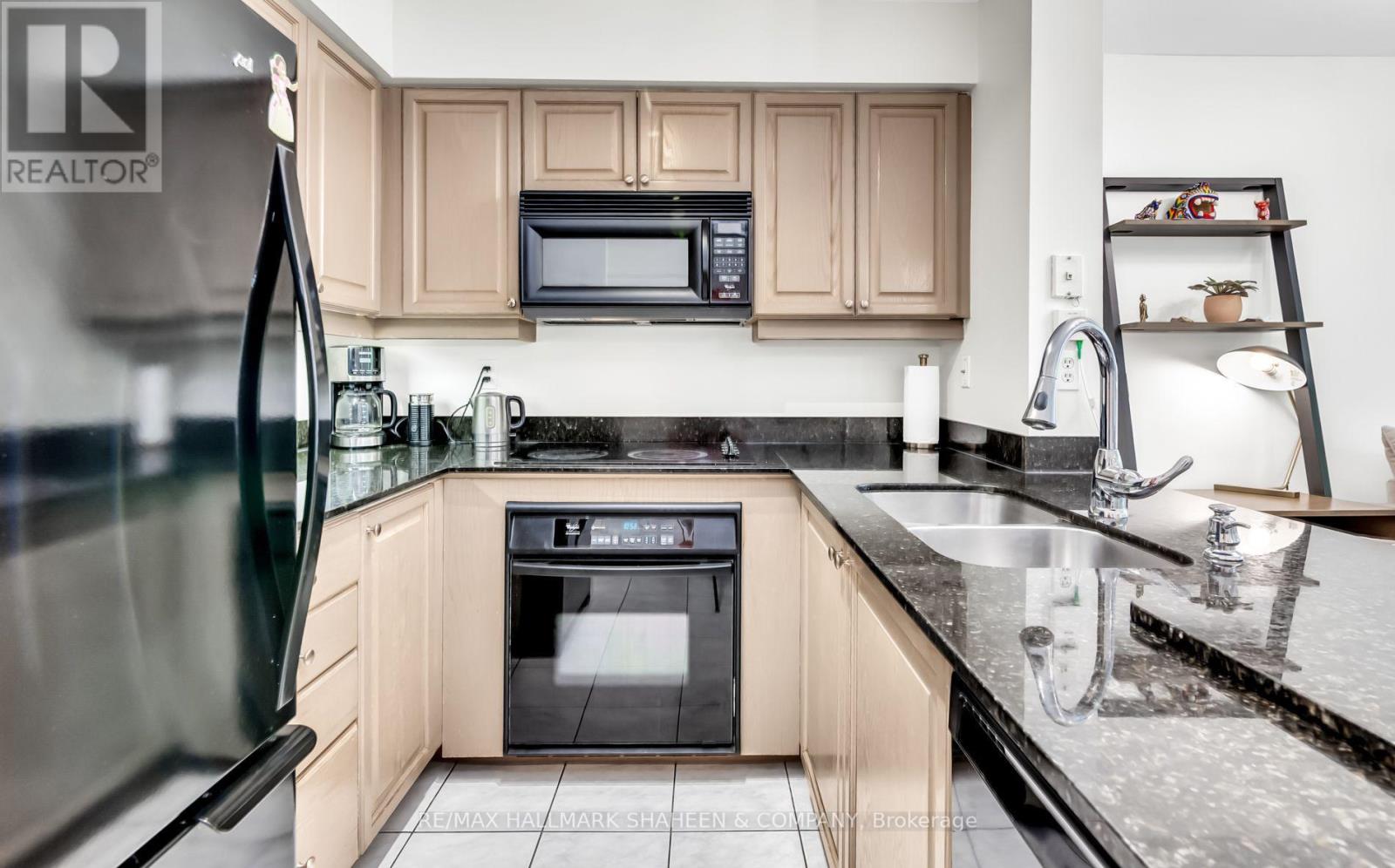 207 - 188 Redpath Avenue, Toronto, Ontario  M4P 3J2 - Photo 5 - C12494326