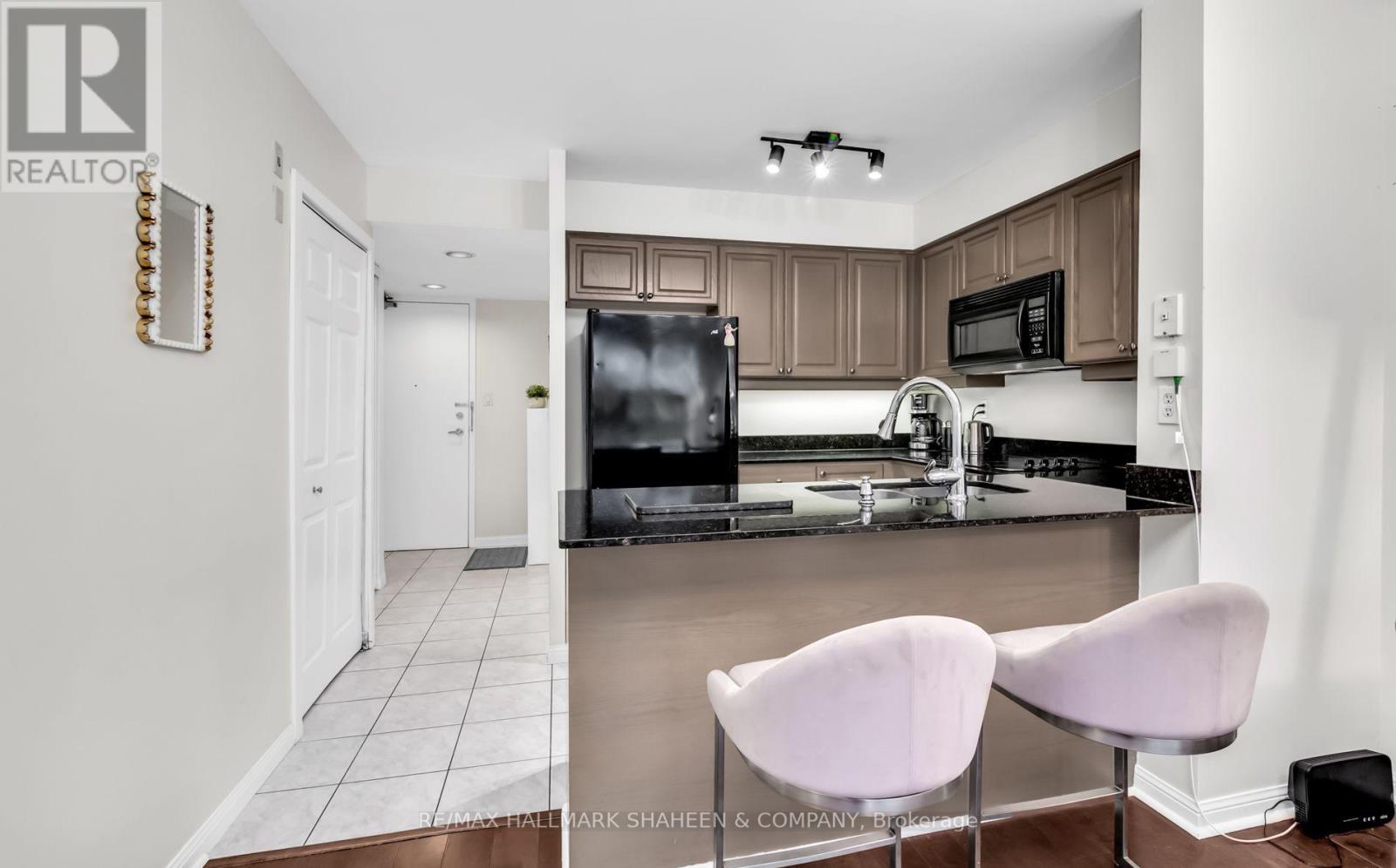 207 - 188 Redpath Avenue, Toronto, Ontario  M4P 3J2 - Photo 8 - C12494326