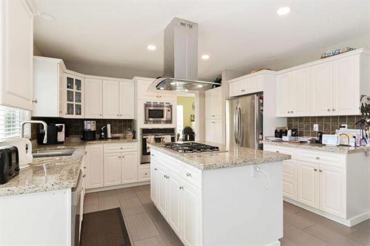 8164 Sumac Place, Mission, British Columbia  V2V 5R6 - Photo 11 - R3052162