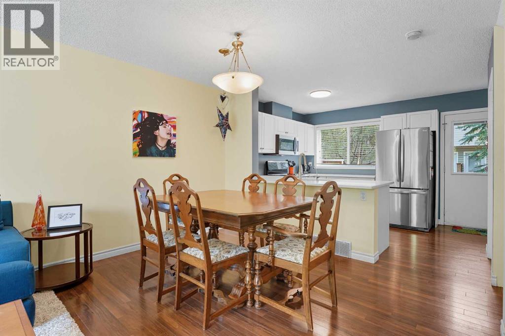 229 Prestwick Circle Se, Calgary, Alberta  T2Z 3X9 - Photo 5 - A2256081