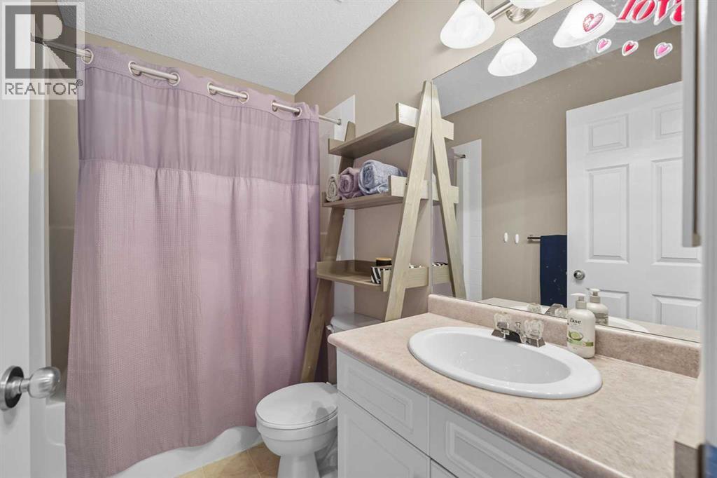 229 Prestwick Circle Se, Calgary, Alberta  T2Z 3X9 - Photo 17 - A2256081