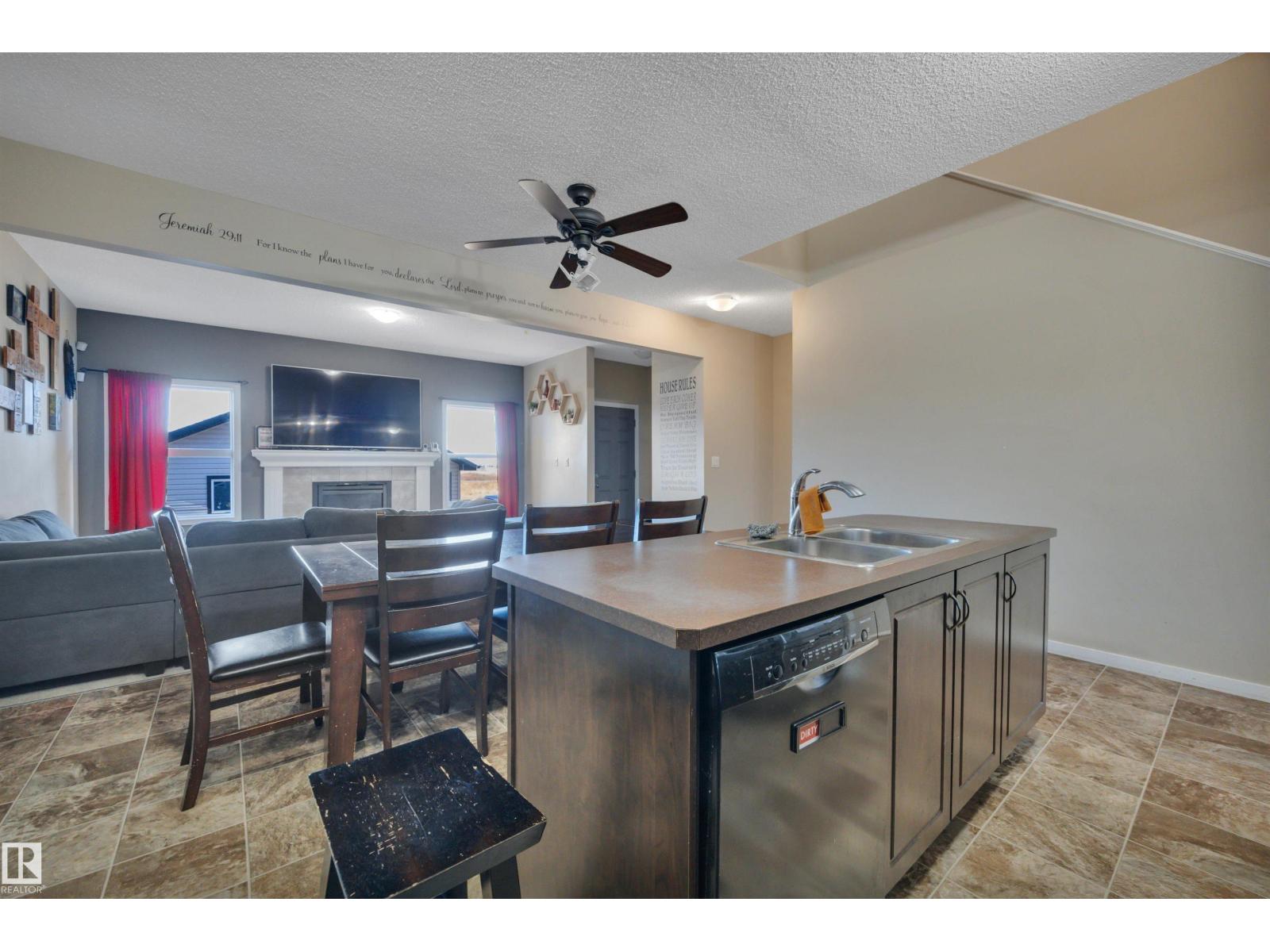 656 Songhurst Wd, Leduc, Alberta  T9E 0R1 - Photo 10 - E4464140