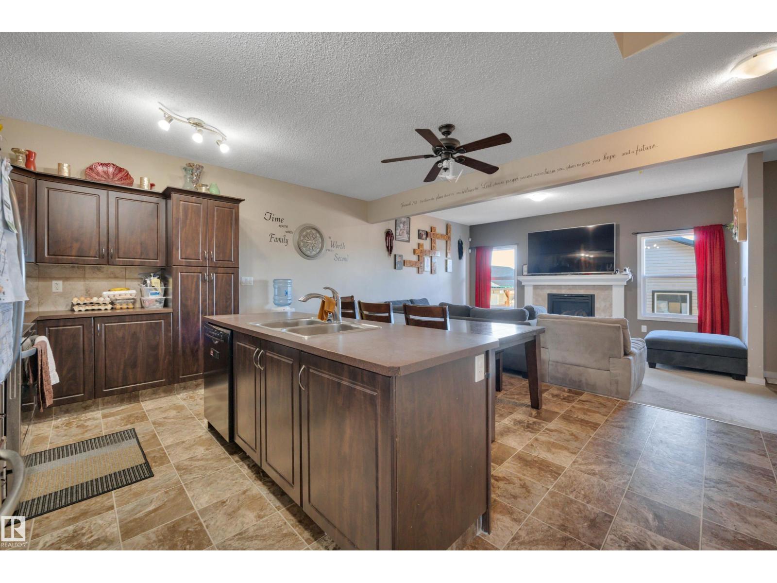 656 Songhurst Wd, Leduc, Alberta  T9E 0R1 - Photo 7 - E4464140