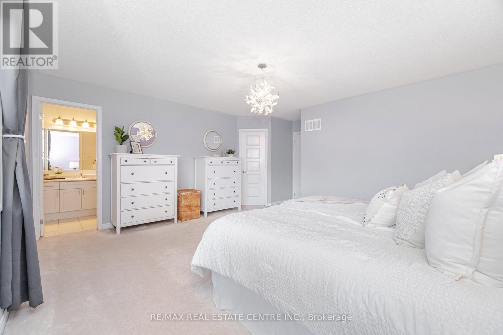 322 Chuchmach Close, Milton, Ontario  L9T 8B5 - Photo 24 - W12494328