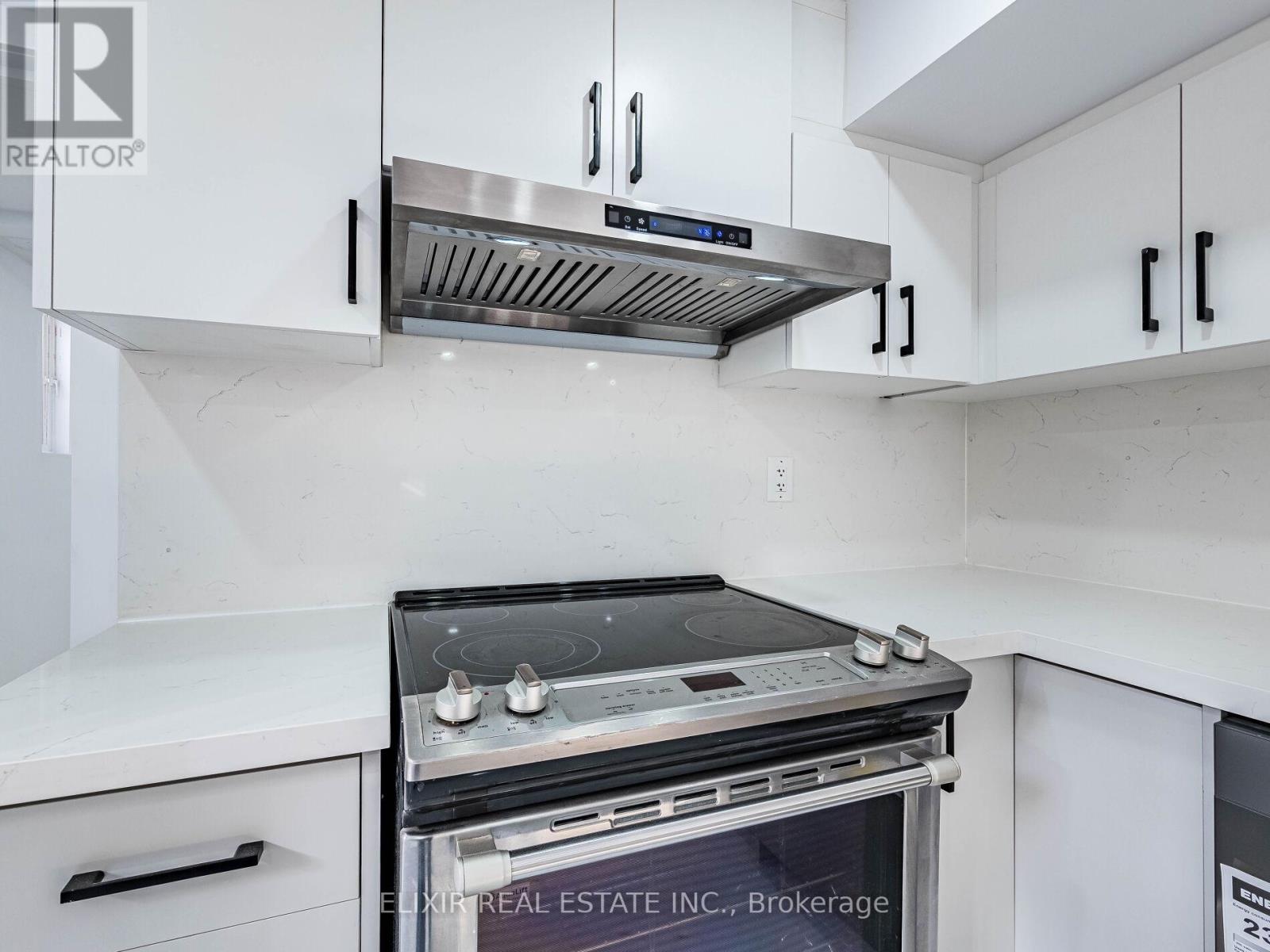 Bsmt - 20 Penn Drive, Brampton, Ontario  L7A 1N9 - Photo 10 - W12494332