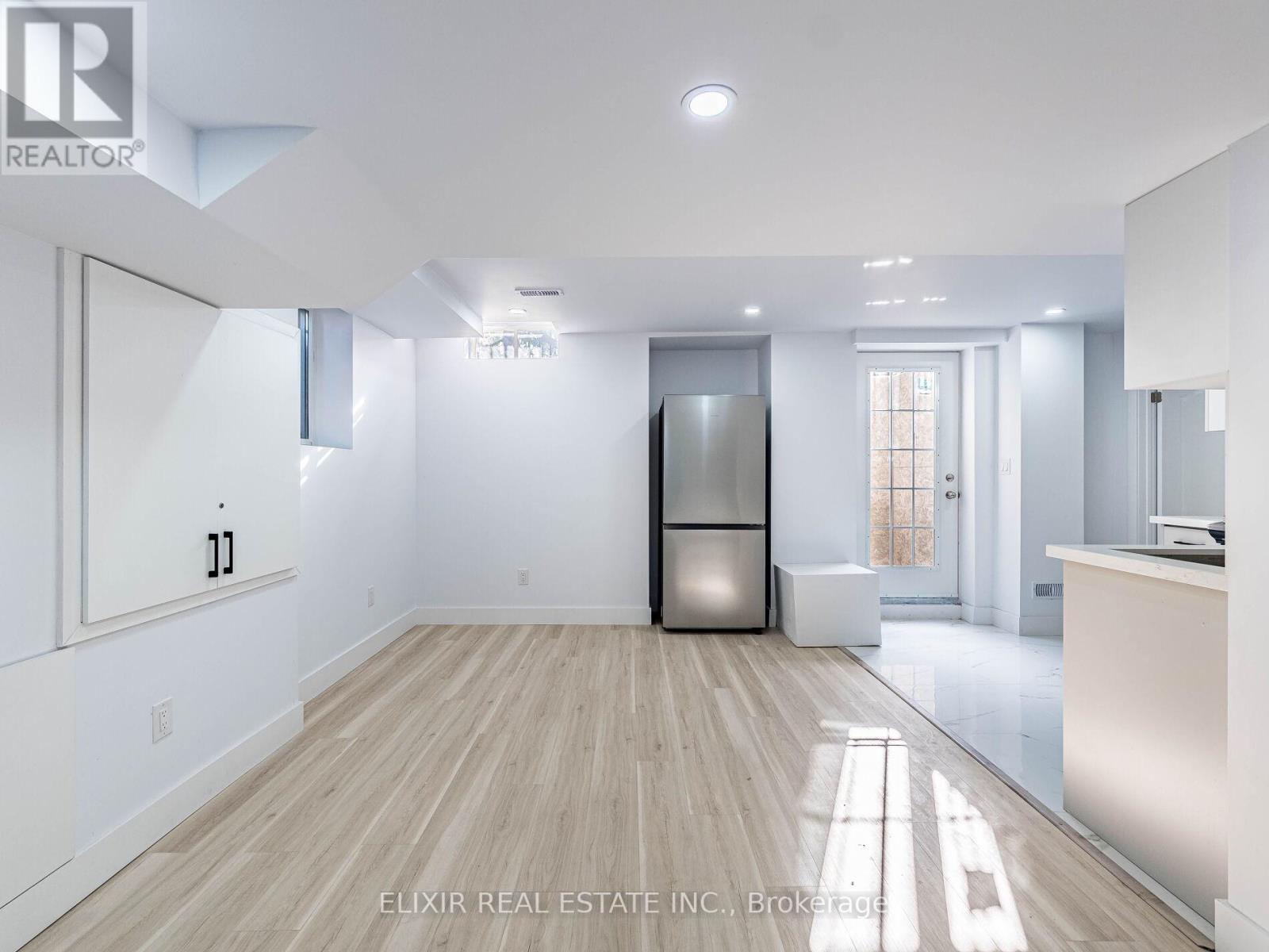 Bsmt - 20 Penn Drive, Brampton, Ontario  L7A 1N9 - Photo 17 - W12494332