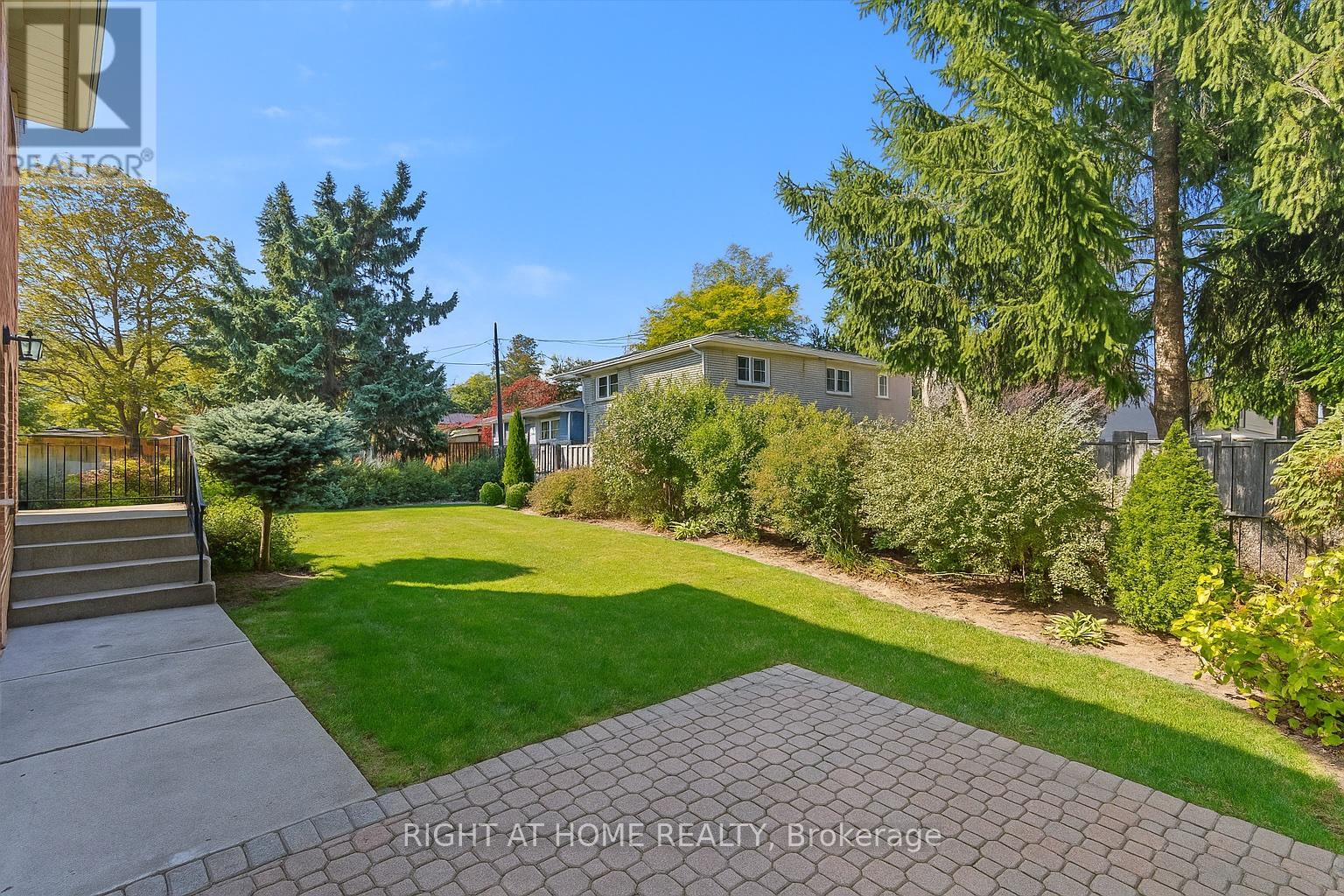 266 Newton Drive, Toronto, Ontario  M2M 2P6 - Photo 41 - C12488042