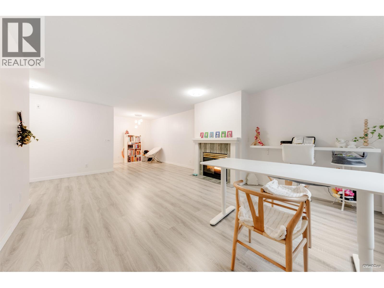 208 515 Whiting Way, Coquitlam, British Columbia  V3J 7W9 - Photo 16 - R3063375