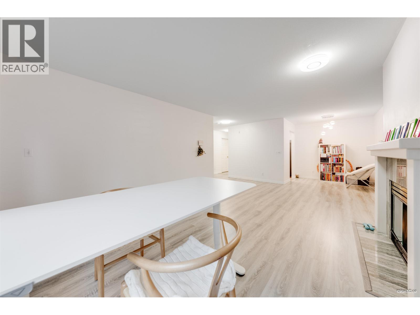 208 515 Whiting Way, Coquitlam, British Columbia  V3J 7W9 - Photo 17 - R3063375