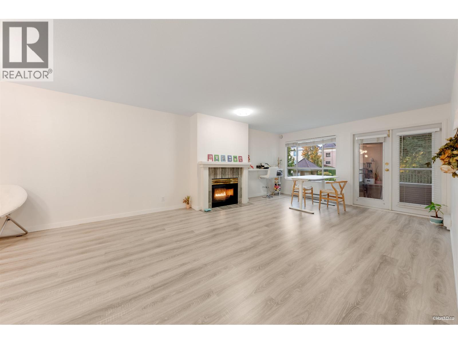 208 515 Whiting Way, Coquitlam, British Columbia  V3J 7W9 - Photo 7 - R3063375