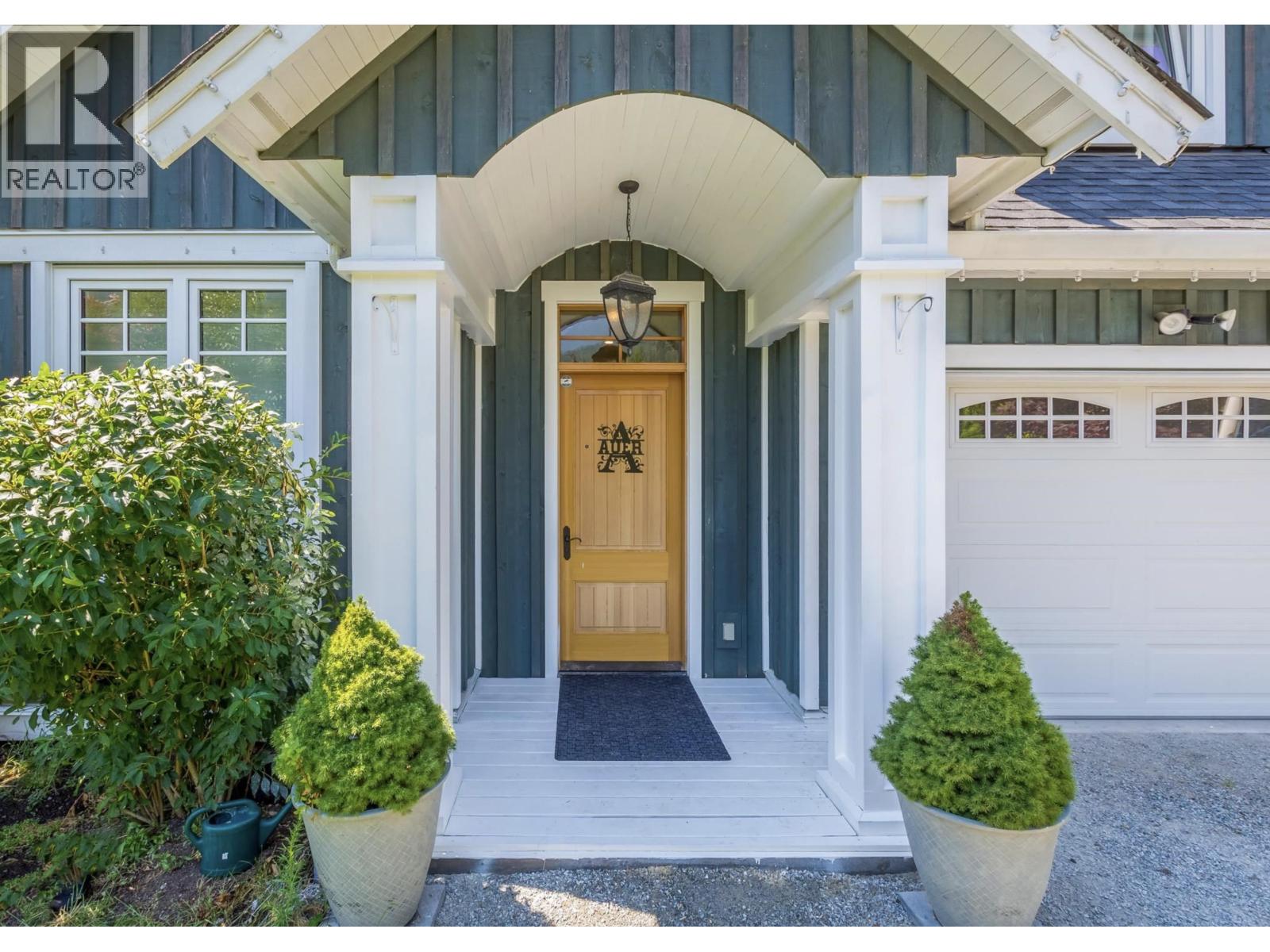 679 Copper Drive, Britannia Beach, British Columbia  V0N 1J0 - Photo 3 - R3063530