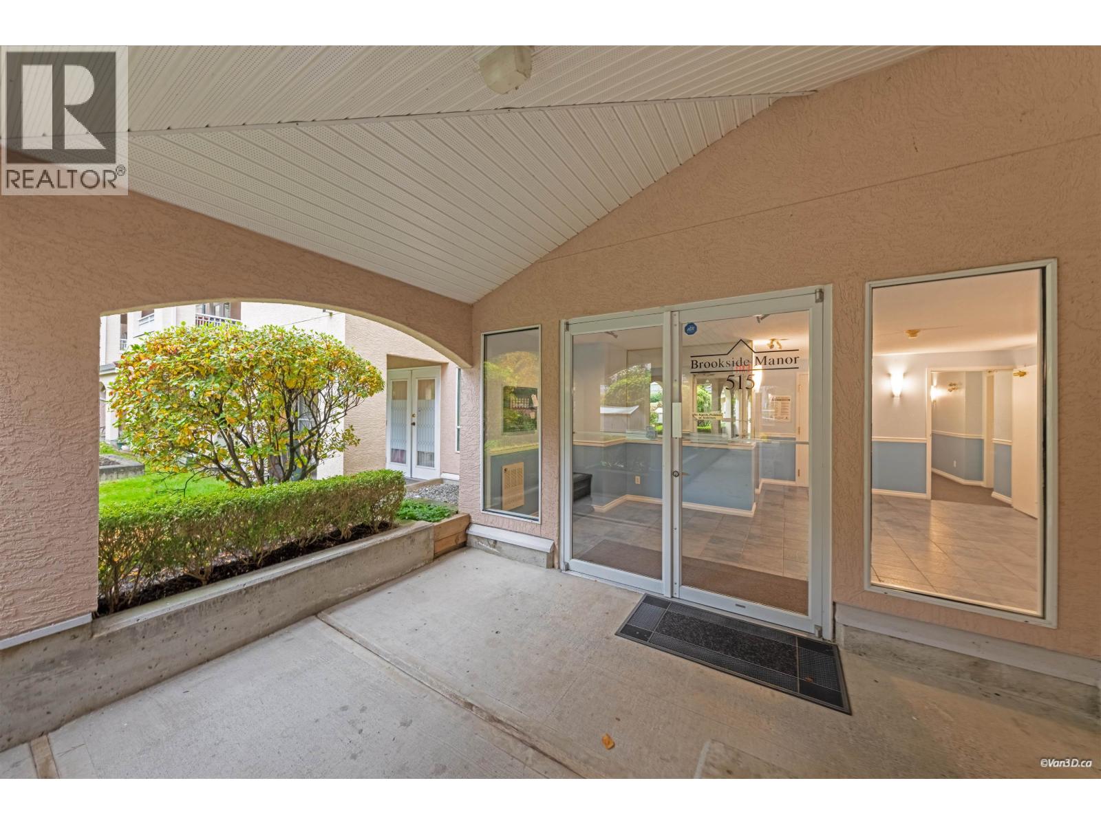 208 515 Whiting Way, Coquitlam, British Columbia  V3J 7W9 - Photo 4 - R3063375