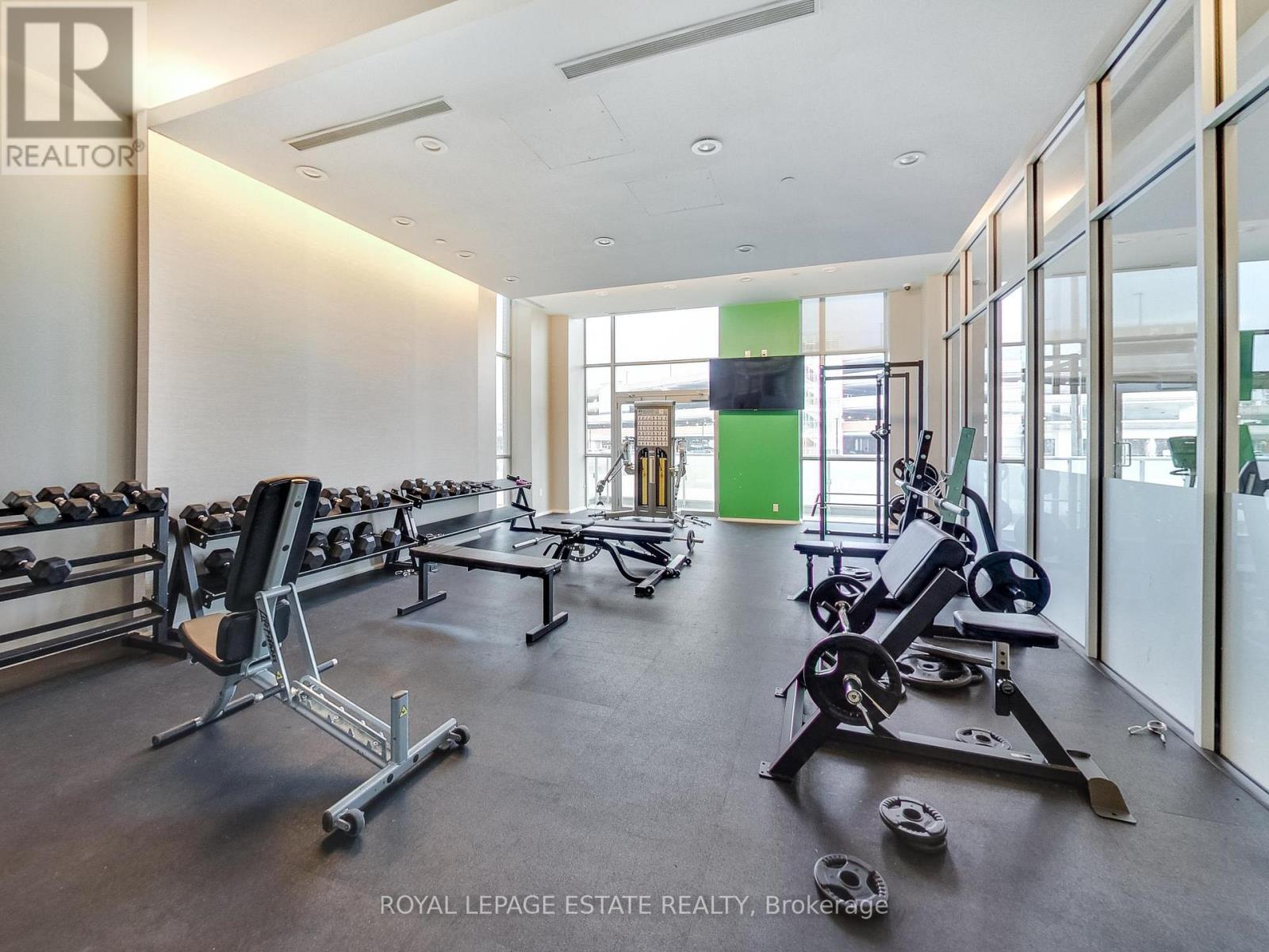 501 - 70 Forest Manor Road, Toronto, Ontario  M2J 0A9 - Photo 14 - C12494342