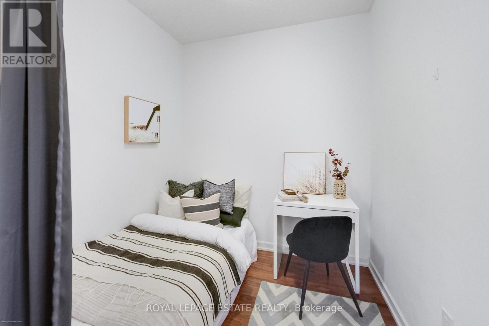 501 - 70 Forest Manor Road, Toronto, Ontario  M2J 0A9 - Photo 3 - C12494342