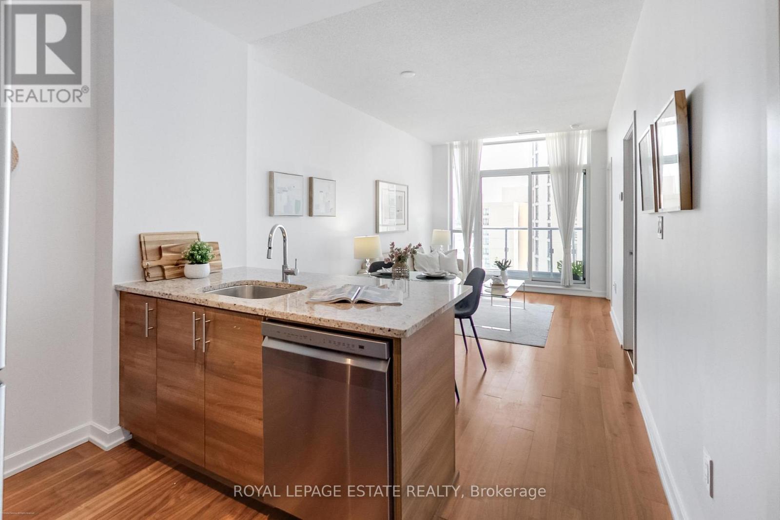 501 - 70 Forest Manor Road, Toronto, Ontario  M2J 0A9 - Photo 4 - C12494342