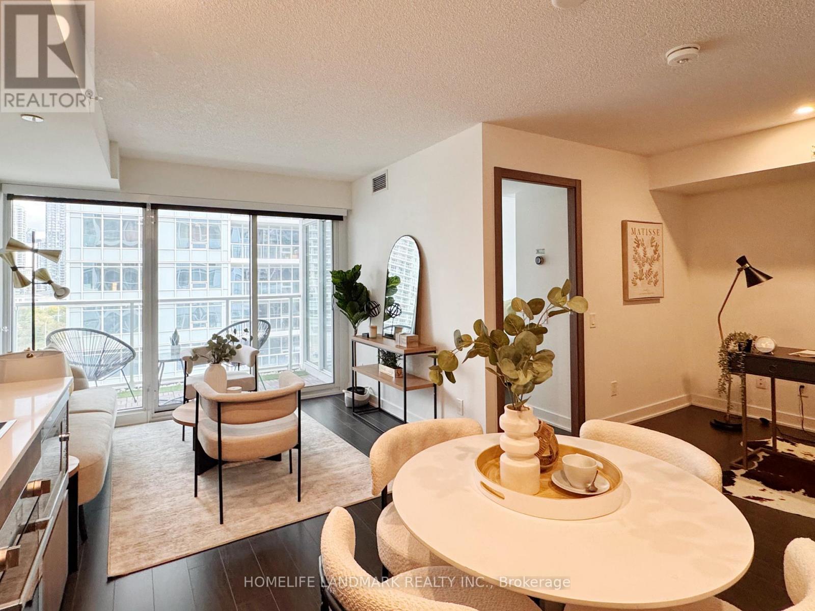 1110 - 19 Bathurst Street, Toronto, Ontario  M5V 0N2 - Photo 5 - C12494352