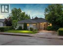 73 Cumberland Drive NW Cambrian Heights