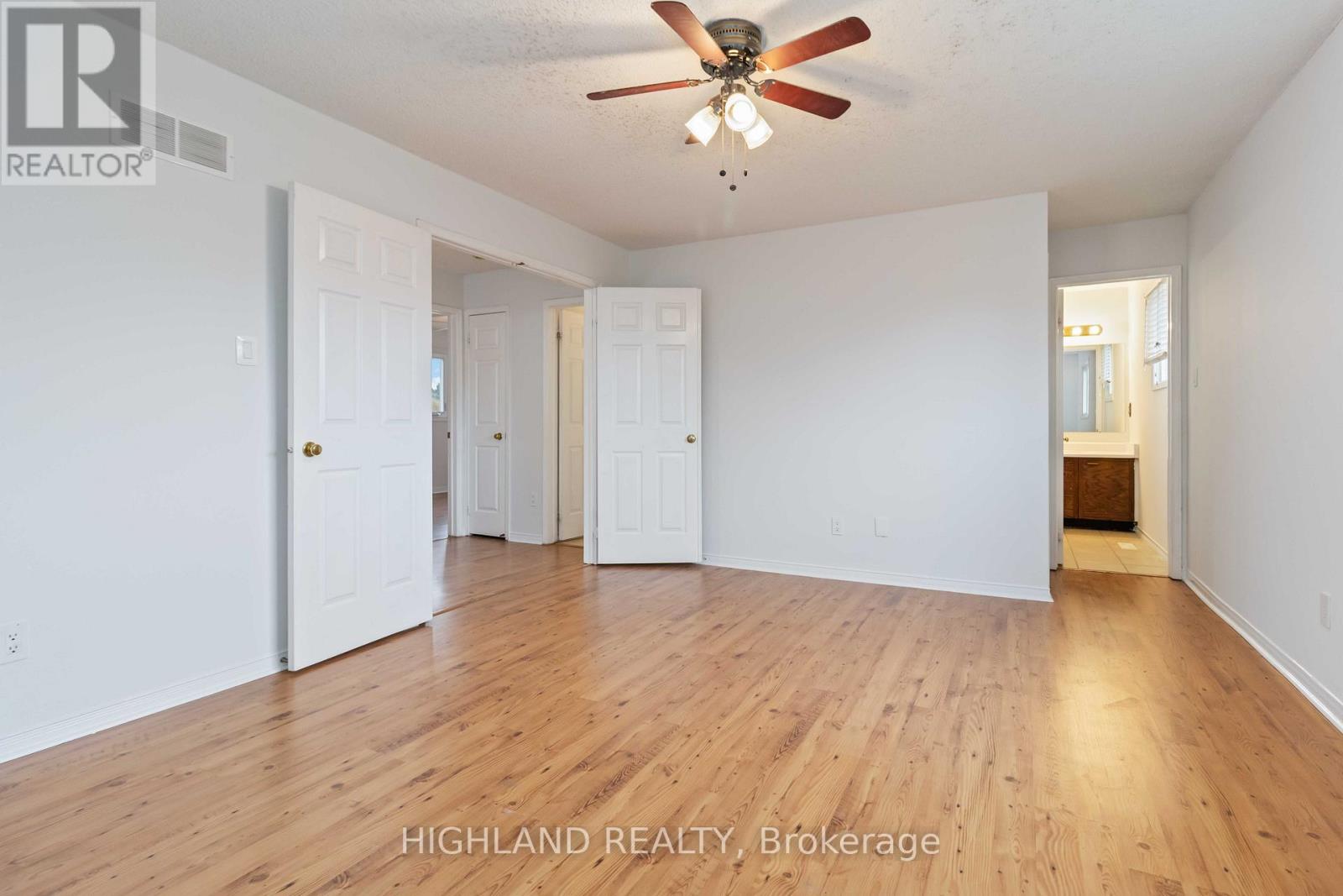 6329 Prairie Circle, Mississauga, Ontario  L5N 5V6 - Photo 15 - W12494340