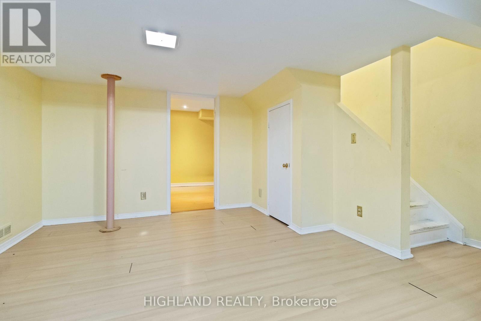 6329 Prairie Circle, Mississauga, Ontario  L5N 5V6 - Photo 23 - W12494340