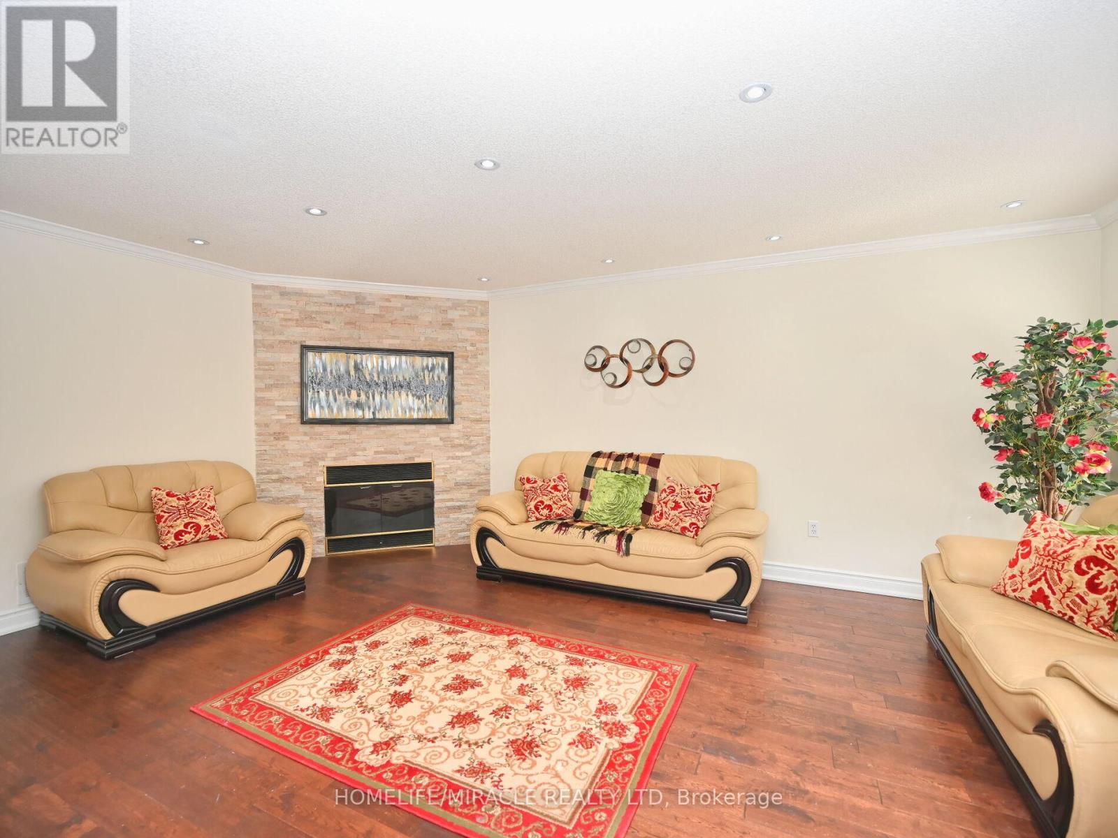 1184 Windsor Hill Boulevard, Mississauga, Ontario  L5V 1N9 - Photo 17 - W12494350