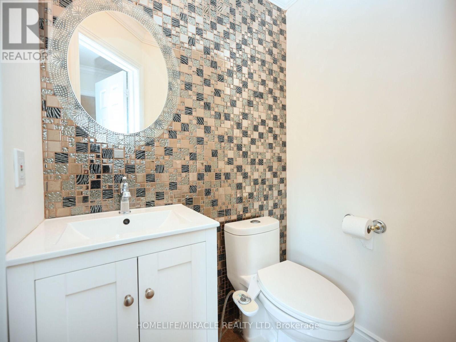 1184 Windsor Hill Boulevard, Mississauga, Ontario  L5V 1N9 - Photo 20 - W12494350