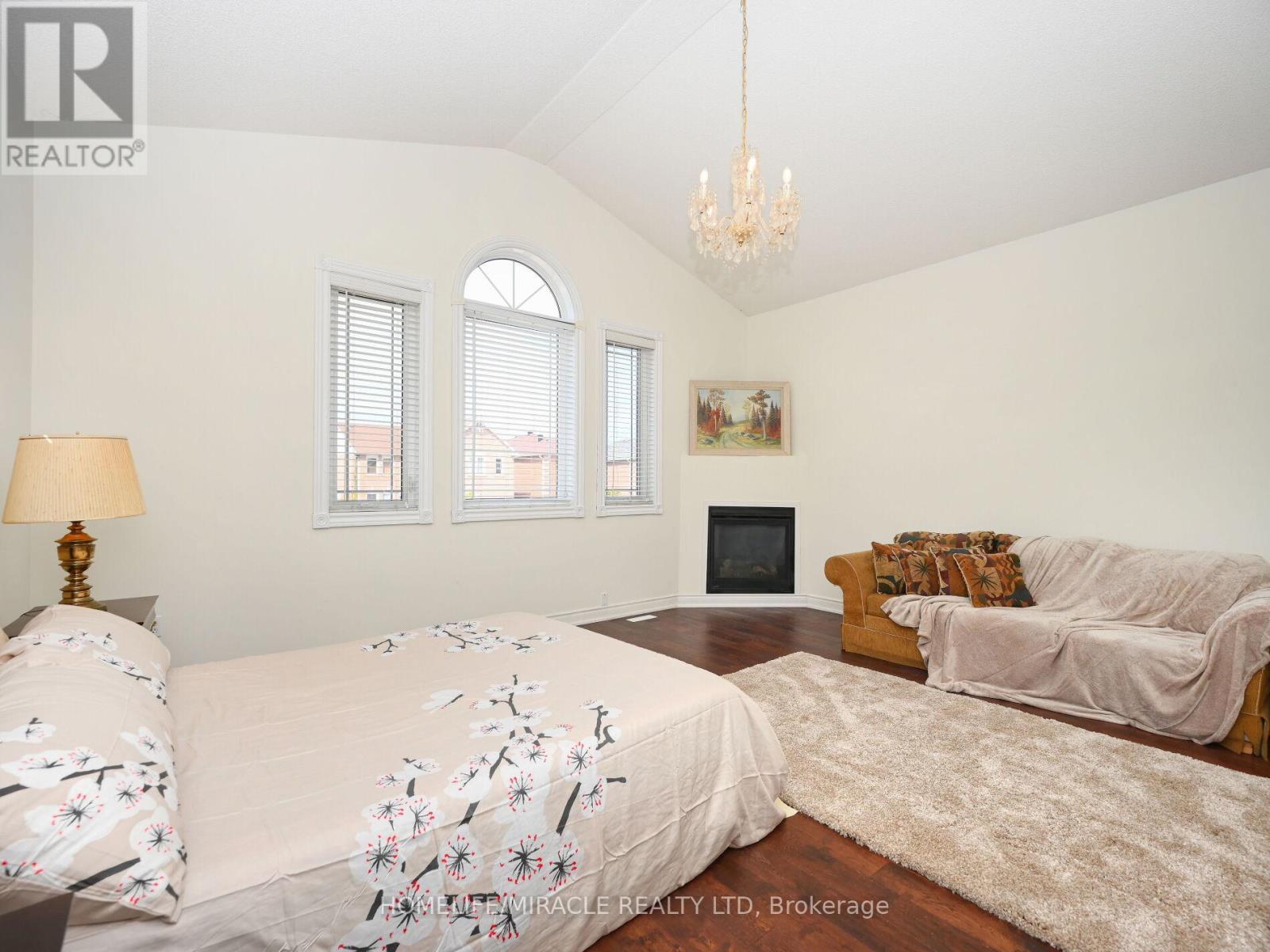 1184 Windsor Hill Boulevard, Mississauga, Ontario  L5V 1N9 - Photo 27 - W12494350