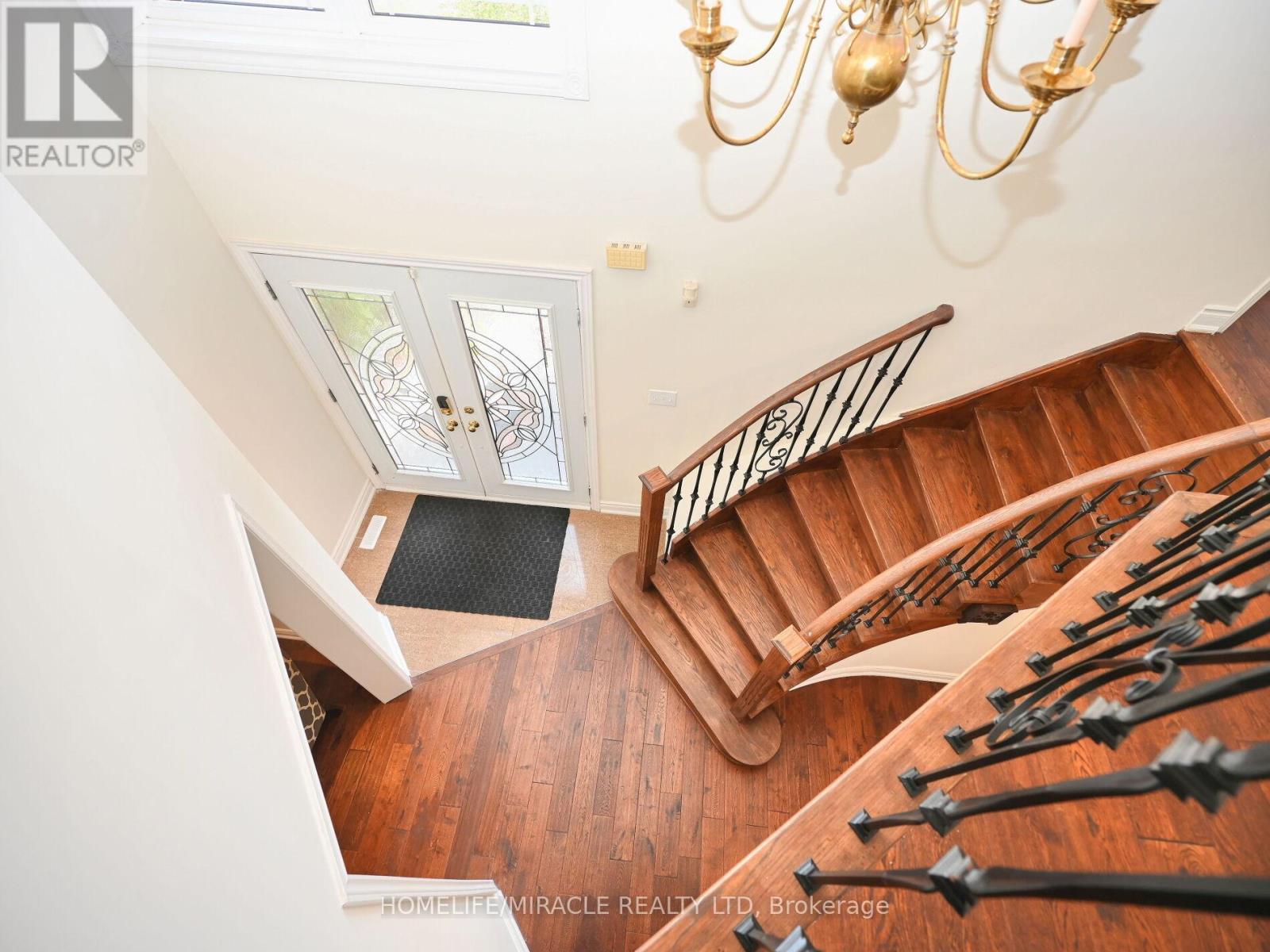 1184 Windsor Hill Boulevard, Mississauga, Ontario  L5V 1N9 - Photo 34 - W12494350