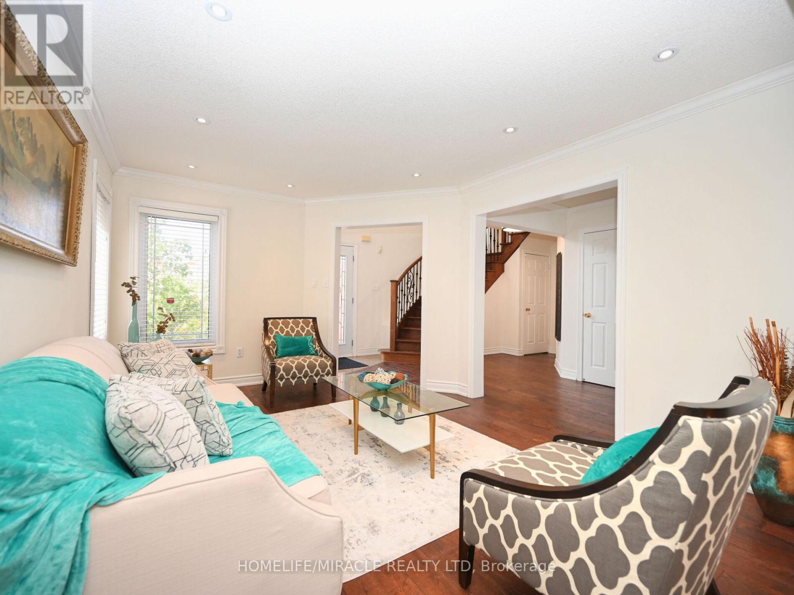 1184 Windsor Hill Boulevard, Mississauga, Ontario  L5V 1N9 - Photo 7 - W12494350