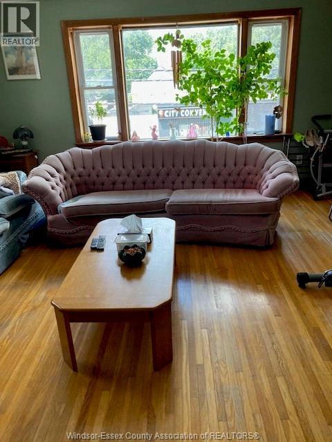 4747 Seminole, Windsor, Ontario  N8Y 2A2 - Photo 5 - 25021141