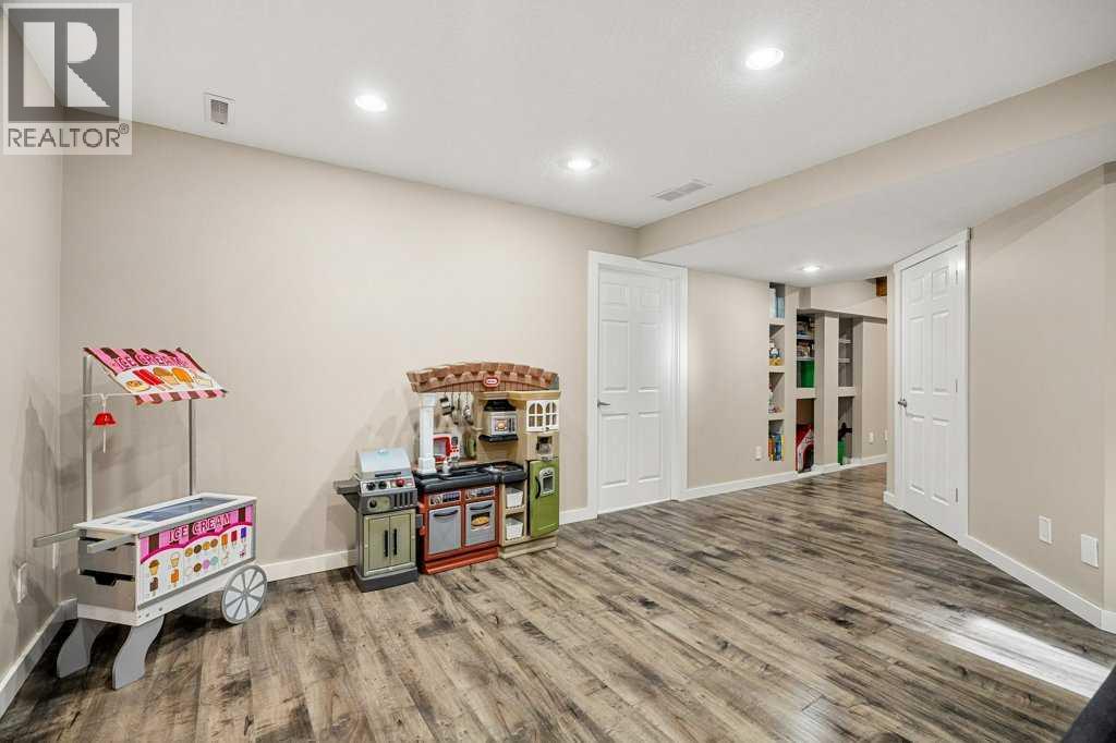 151 Mt Gibraltar Heights Se, Calgary, Alberta  T2Z 3R2 - Photo 36 - A2266324