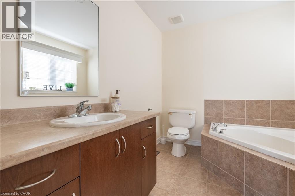 286 Fall Fair Way, Binbrook, Ontario  L0R 1C0 - Photo 20 - 40771080