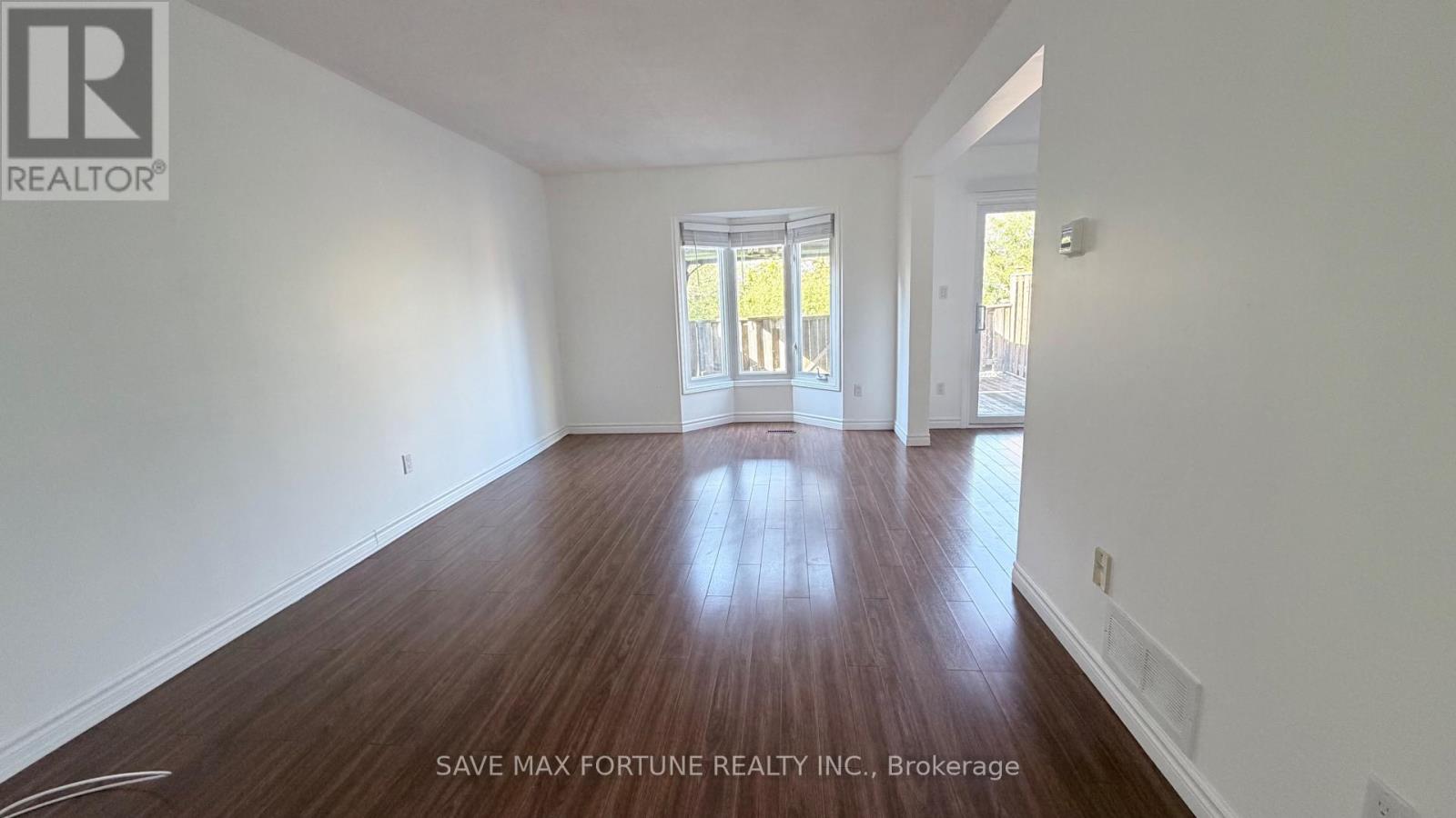 27 - 1 Royalwood Court, Hamilton, Ontario  L8E 4Y2 - Photo 10 - X12494344