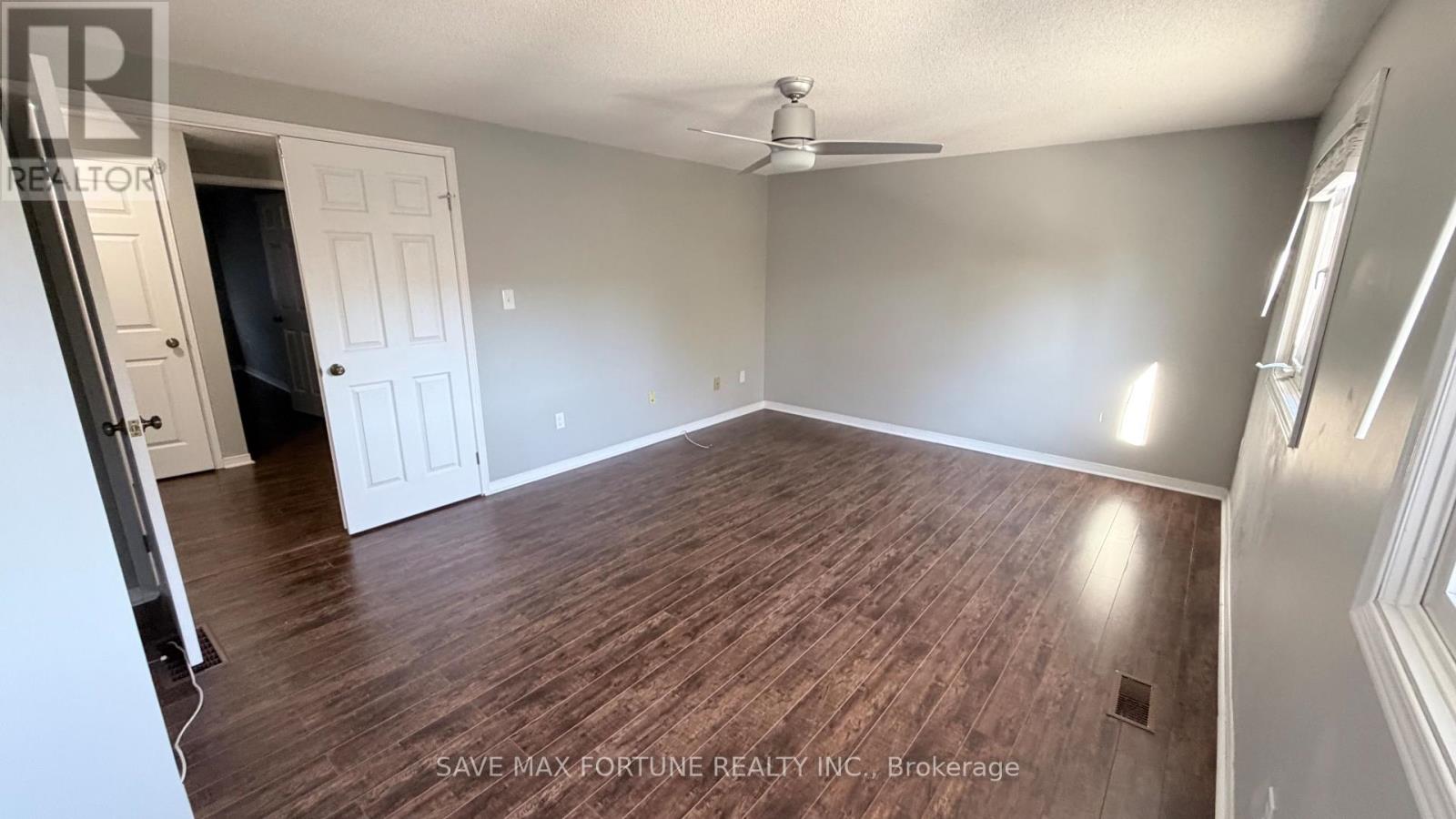 27 - 1 Royalwood Court, Hamilton, Ontario  L8E 4Y2 - Photo 18 - X12494344