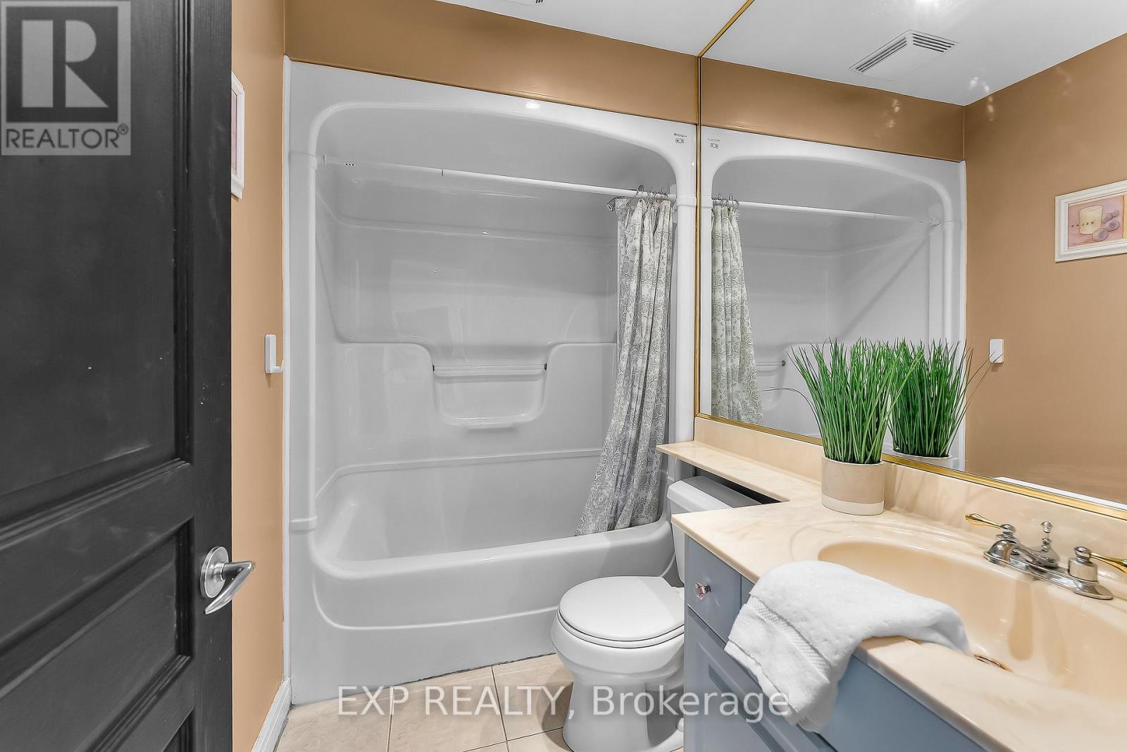 7847 Cathedral Drive, Niagara Falls, Ontario  L2H 2Z3 - Photo 31 - X12494382