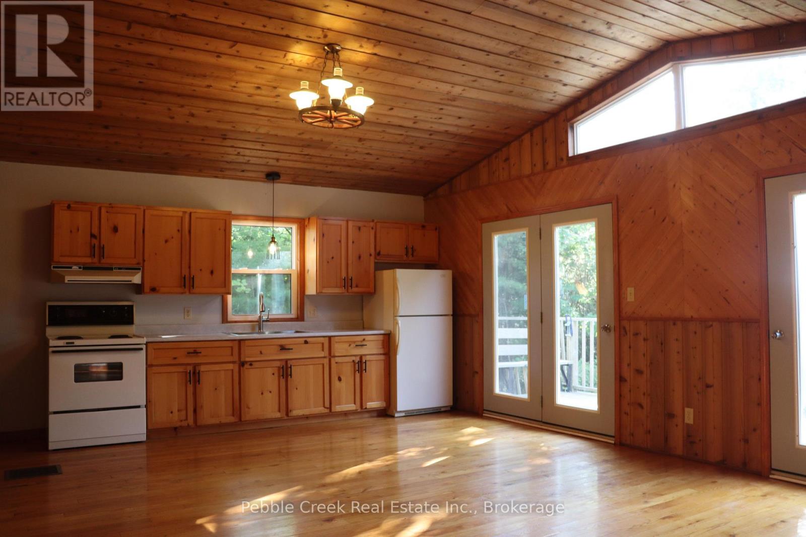 84433 Sunrise Drive, Ashfield-Colborne-Wawanosh (Ashfield), Ontario  N7A 3X9 - Photo 2 - X12494360