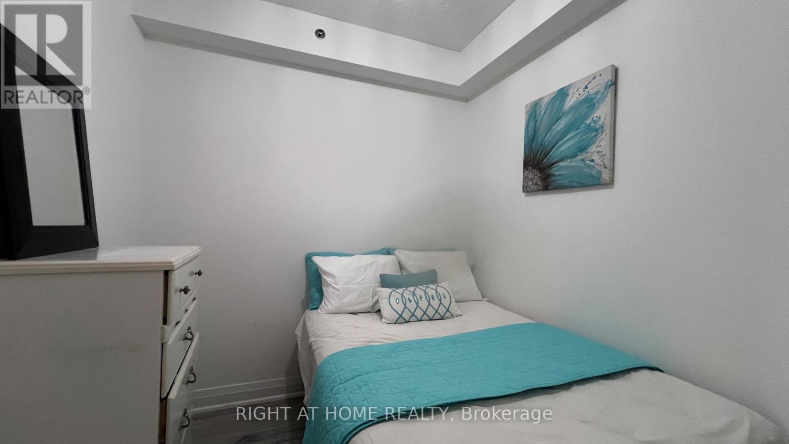 814 - 520 Steeles Avenue W, Vaughan, Ontario  L4J 0H2 - Photo 21 - N12439163