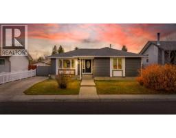 6707 23 Avenue NE Pineridge