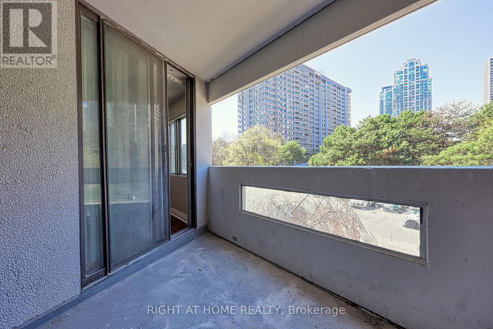 205 - 1580 Mississauga Valley, Mississauga, Ontario  L5A 3T8 - Photo 34 - W12490354