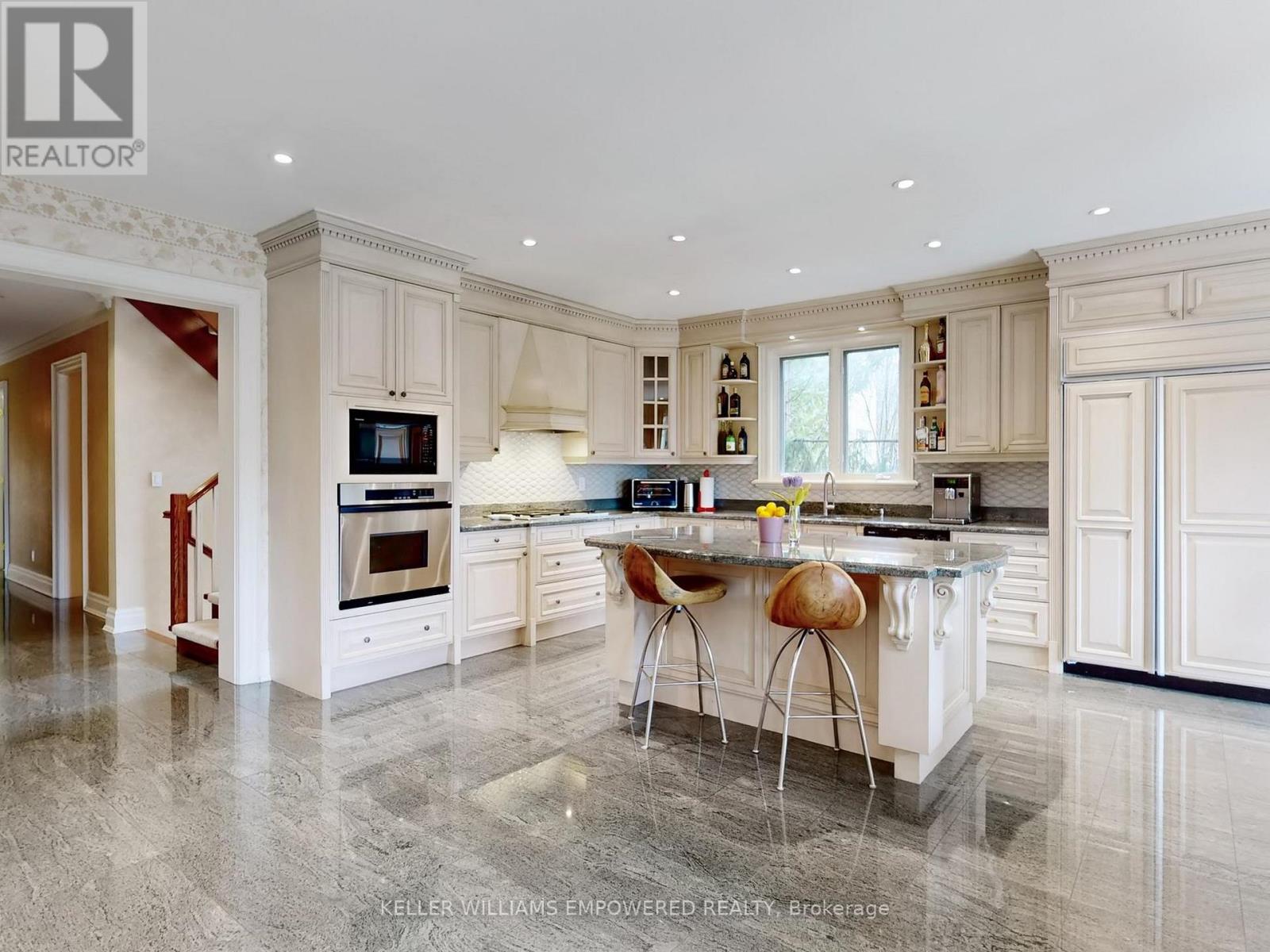 90 Humberview Drive, Vaughan, Ontario  L4H 1B5 - Photo 27 - N12494376