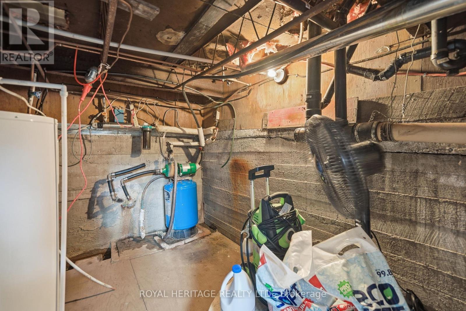 105 Glengarry Road, Kawartha Lakes (Manvers), Ontario  L0A 1A0 - Photo 24 - X12494398