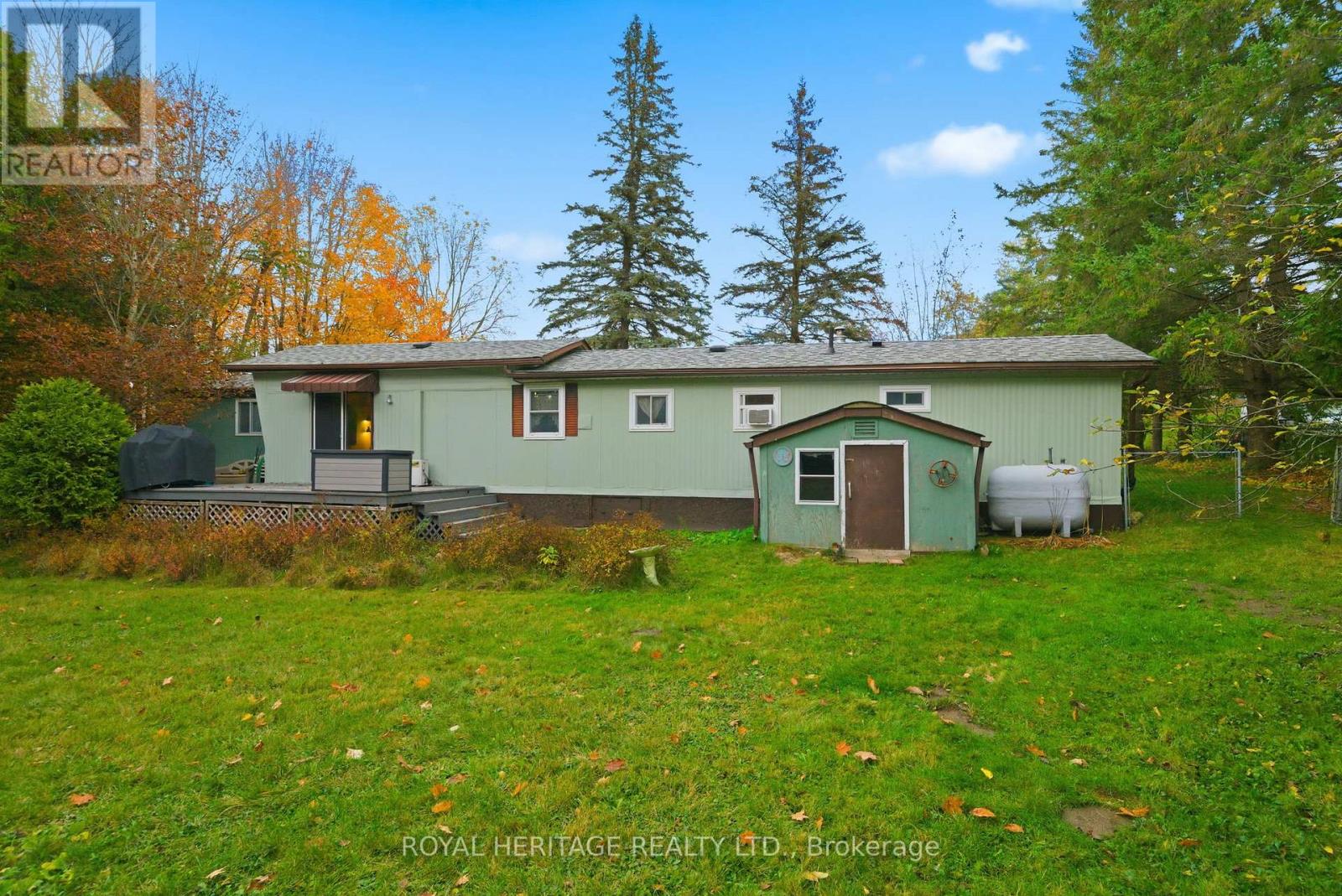 105 Glengarry Road, Kawartha Lakes (Manvers), Ontario  L0A 1A0 - Photo 29 - X12494398