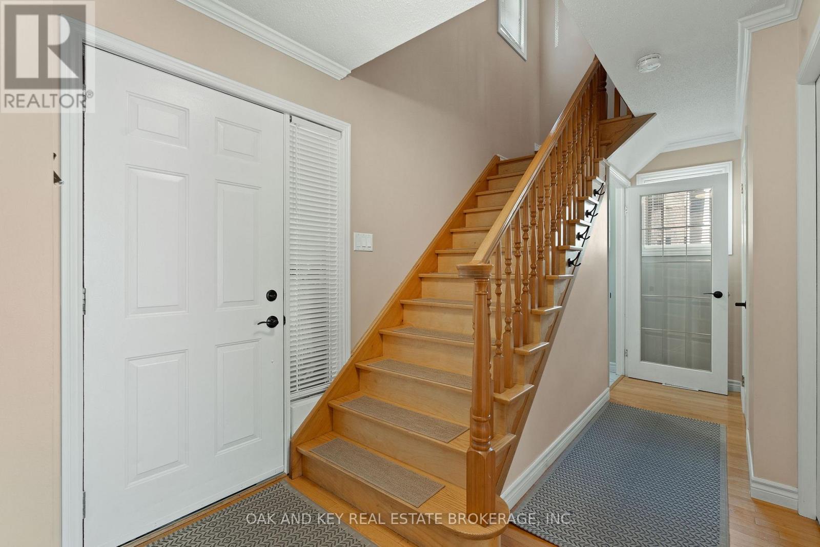 143 Golfview Road, London South (South Q), Ontario  N6C 5V4 - Photo 4 - X12494426